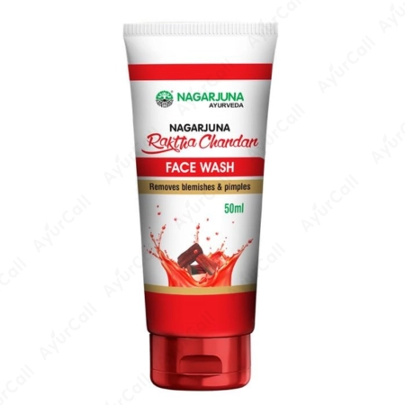 Nagarjuna Rakthachandanam Face Wash (50 ML)